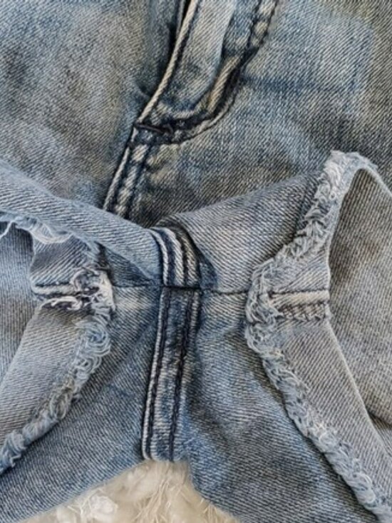 bebe Addiction Women's Jean Shorts Size 25 Light Blue Denim Cutoffs Fray Outdoor - Picture 8 of 14